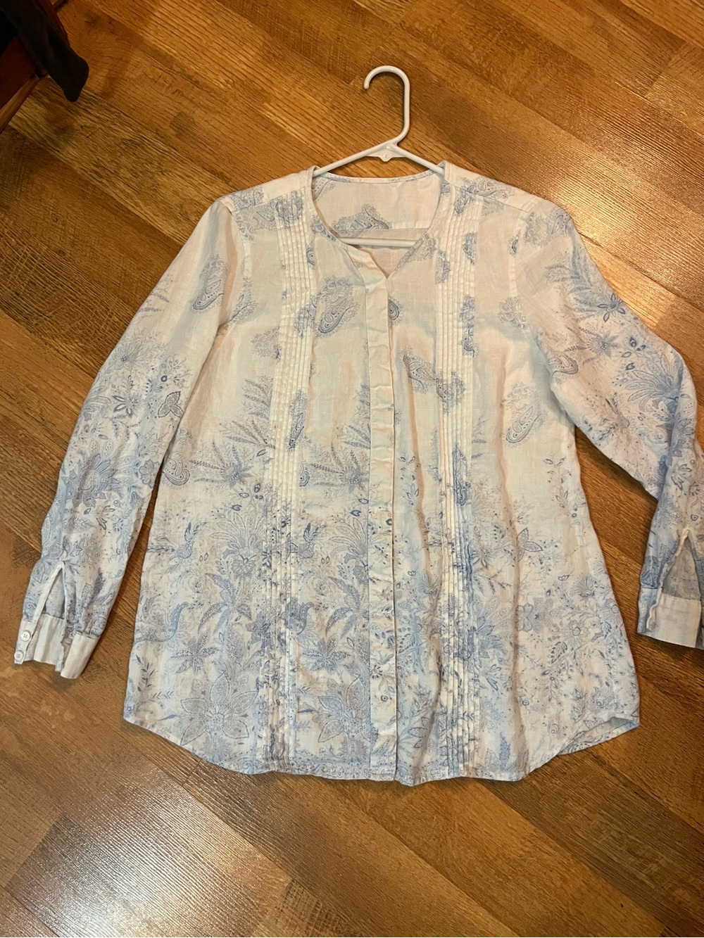 Light Blue Floral Pintuck Button-Front Women’s linen Top